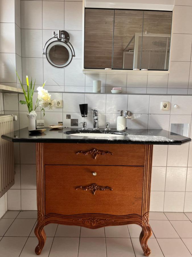 Zimmer Zum Wohlfuehlen Eching  Buitenkant foto