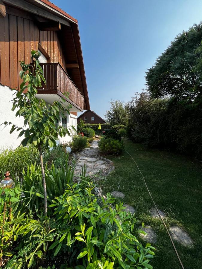 Zimmer Zum Wohlfuehlen Eching  Buitenkant foto