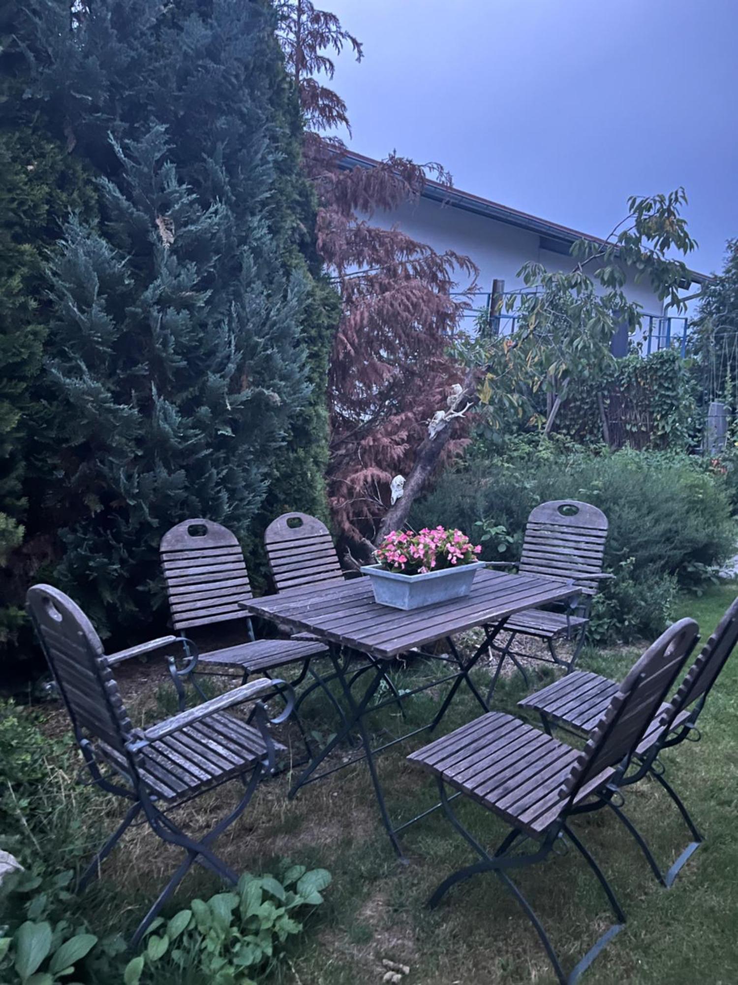 Zimmer Zum Wohlfuehlen Eching  Buitenkant foto